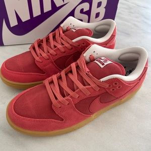 Nike SB Dunk Low Pro